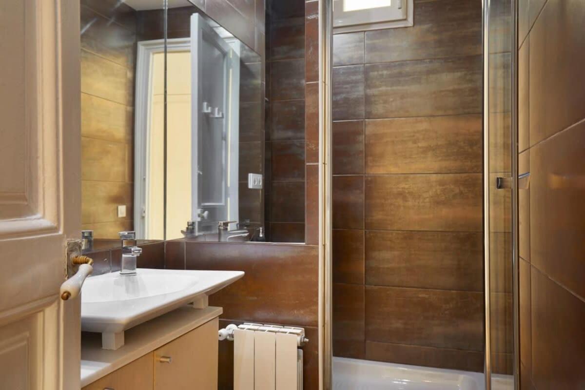 Exclusive Luxe Design - Large Tranquil Penthouse Apartment *